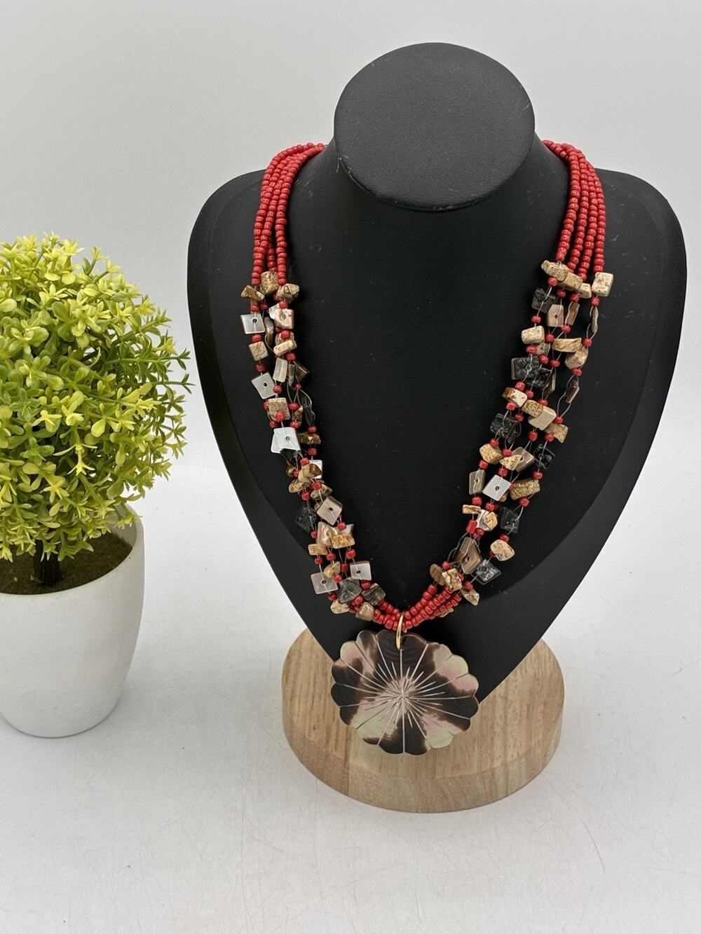Red Beaded Multi Strand Necklace MOP Shell Flower Pendant Stone 16”